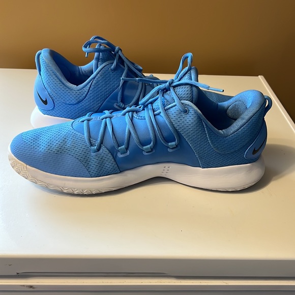 carolina blue nike sneakers